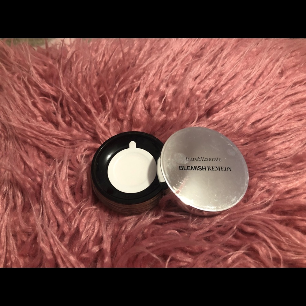 BareMinerals Foundation